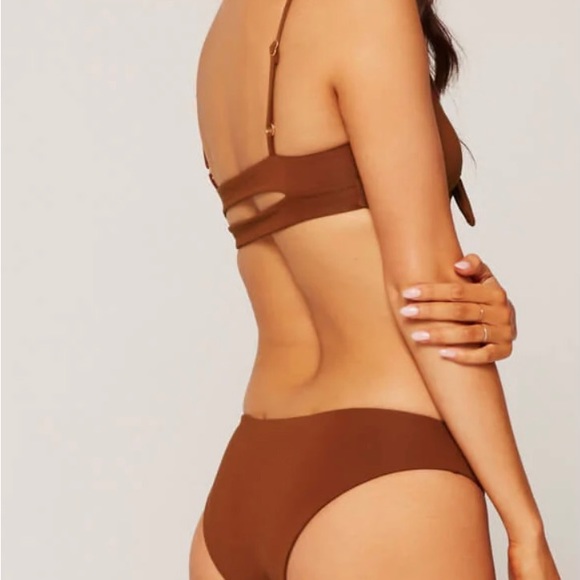 L*Space Flashback top in Tobacco Brown - Picture 2 of 4